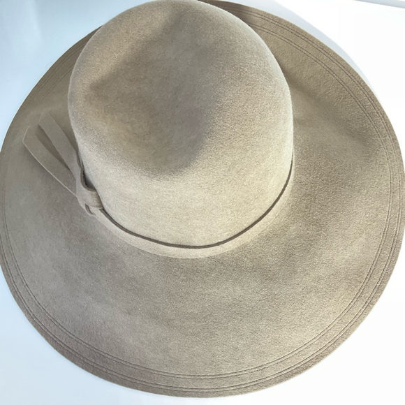 Betmar New York 100% Wool Tan Round Large Rim Cowgirl Hat w/Soft Top & Tie Band - Picture 7 of 15